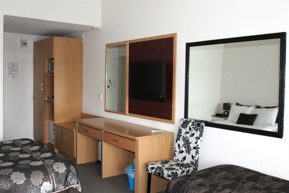 Auckland Airport Pacific Inn ภายนอก รูปภาพ