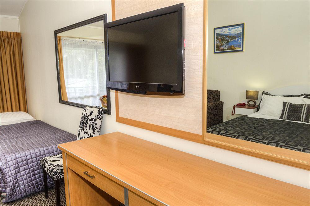 Auckland Airport Pacific Inn ภายนอก รูปภาพ